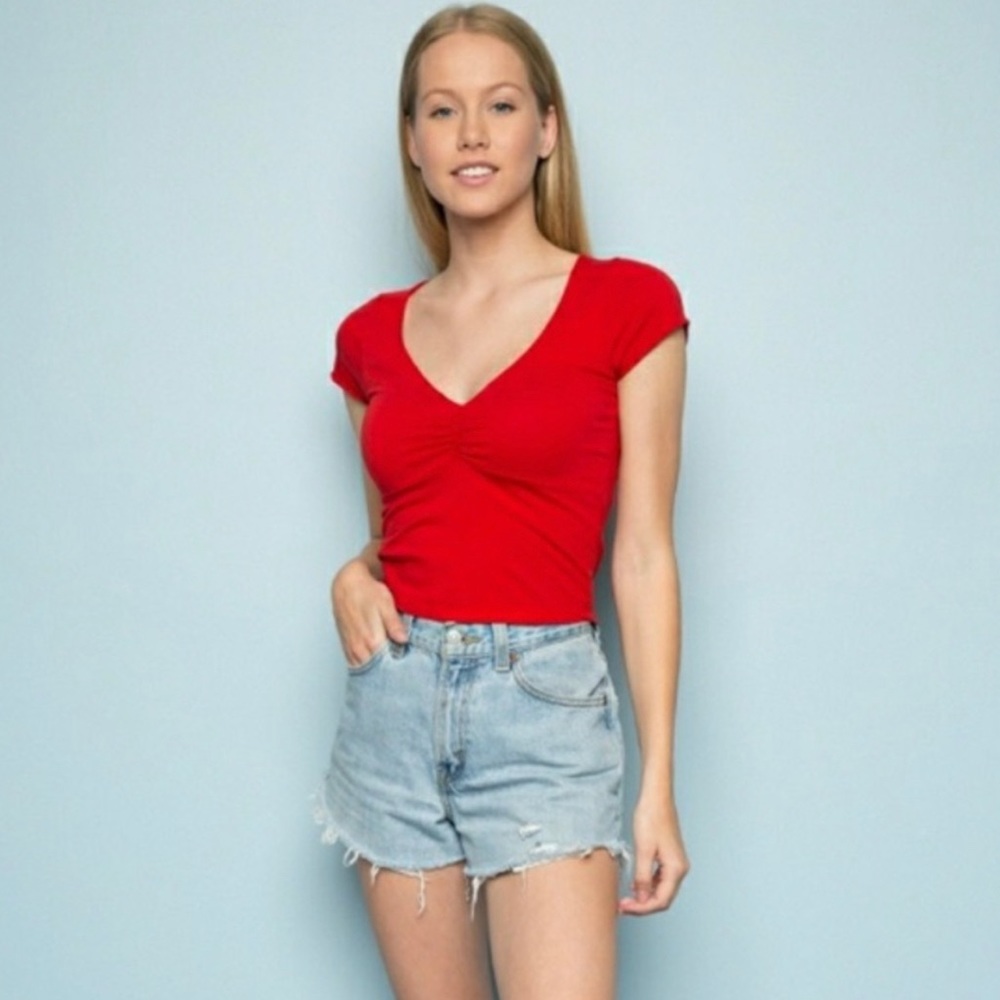 RED BRANDY MELVILLE GINA CROP TOP